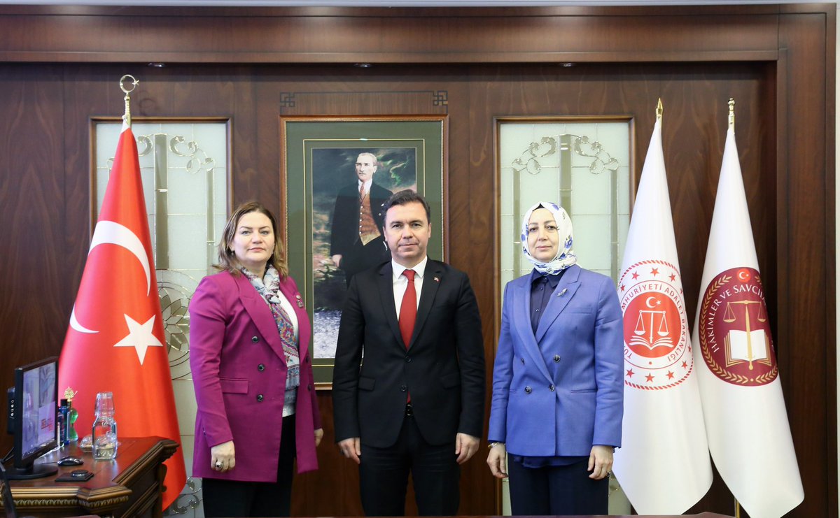 Ankara Başsavcılığına atanan  Sayın Gökhan Karaköse’yi ziyaret ederek tebriklerimizi ilettik. Başarılı çalışmalarının devamını diliyor yeni görevinin ülkemize, Ankaramıza ve tüm yargı camiamıza hayırlı ve uğurlu olmasını diliyorum.@TC_HSK