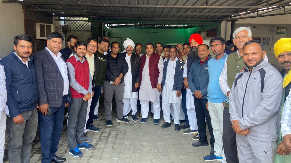 DrSushilKrGupta's tweet photo. आज कुरुक्षेत्र लोकसभा क्षेत्र में चुनाव की तैयारियों को लेकर कांग्रेस के वरिष्ठ नेता सुदीप सुरजेवाला जी के घर पर मीटिंग हुई और आगे की रणनीतियों को लेकर विस्तार से चर्चा की गई। 

 ‘I.N.D.I.A. गठबंधन’ के सभी साथी कुरुक्षेत्र लोकसभा क्षेत्र में पूरी मेहनत के साथ चुनाव प्रचार में जुट गए हैं और हम क्भारी बहुमत के साथ जीत हासिल करेंगे। 
#indialliance #drshushildupta #sushilgupa #kurukshetra #aamaadmiparty #haryana #loksabhaelection2024 #election2024 #missionwin
