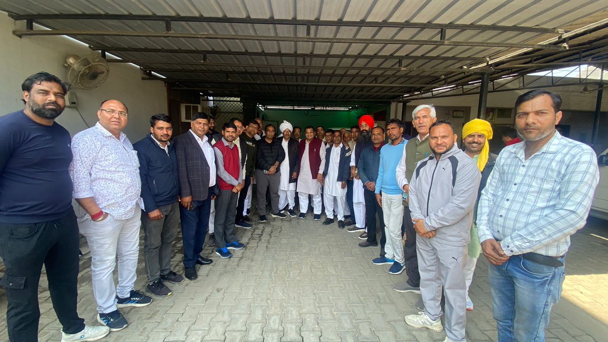 DrSushilKrGupta's tweet photo. आज कुरुक्षेत्र लोकसभा क्षेत्र में चुनाव की तैयारियों को लेकर कांग्रेस के वरिष्ठ नेता सुदीप सुरजेवाला जी के घर पर मीटिंग हुई और आगे की रणनीतियों को लेकर विस्तार से चर्चा की गई। 

 ‘I.N.D.I.A. गठबंधन’ के सभी साथी कुरुक्षेत्र लोकसभा क्षेत्र में पूरी मेहनत के साथ चुनाव प्रचार में जुट गए हैं और हम क्भारी बहुमत के साथ जीत हासिल करेंगे। 
#indialliance #drshushildupta #sushilgupa #kurukshetra #aamaadmiparty #haryana #loksabhaelection2024 #election2024 #missionwin