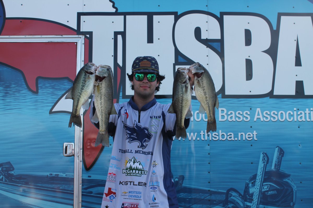 TMHSFishingTeam's tweet photo. LOTS of fish were weighed in at the Toledo Bend tournament. TMHS took 4th place with 4 teams in the top 20 and Will landed the Big Fish at 8.28 lbs.🐟 https://t.co/Ac9Aeye536