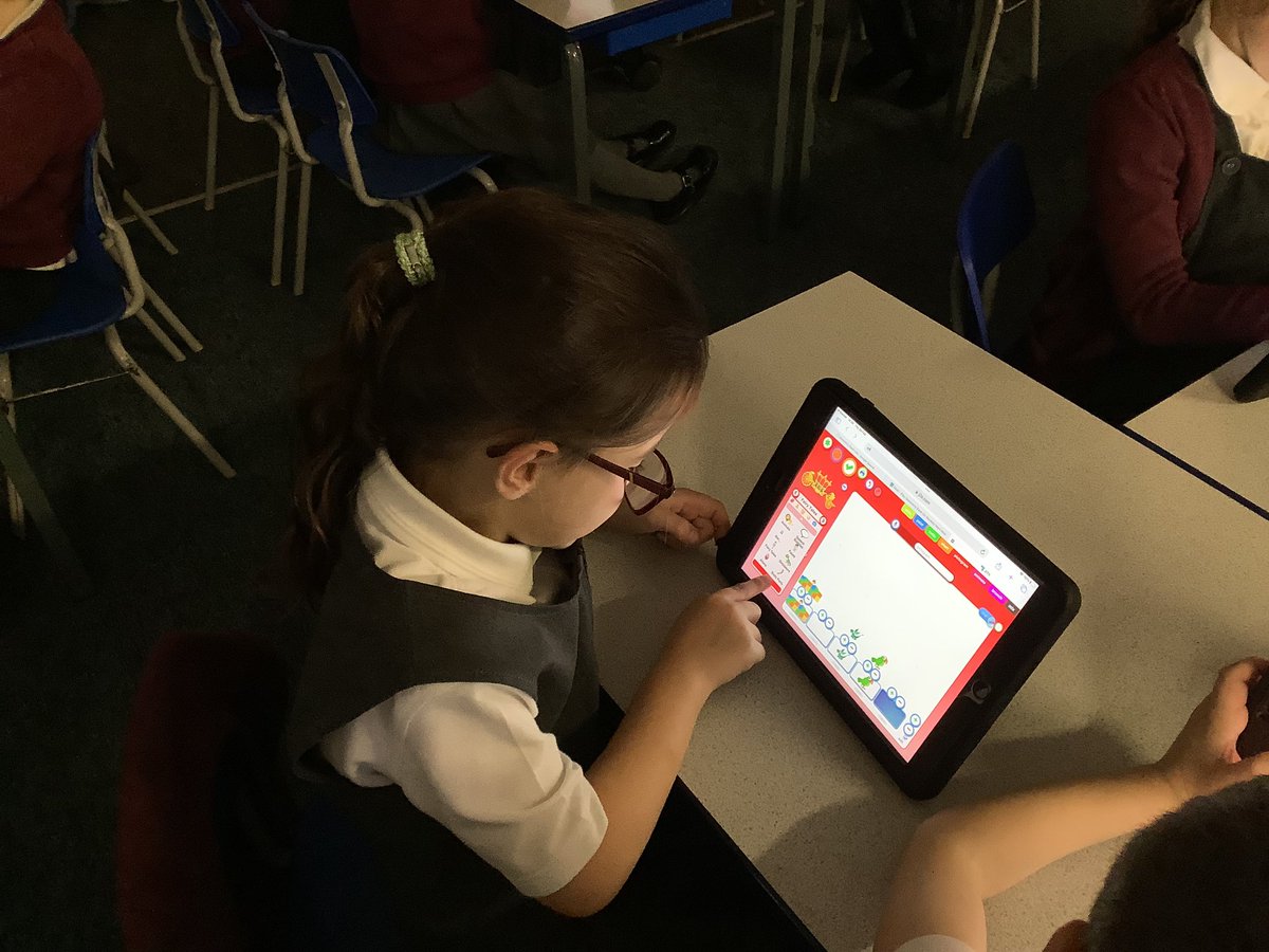 IPMATHiendley's tweet image. This afternoon, Year 2 explored j2e to create their own pictograms! It was so much easier than drawing them ourselves! #computing #teachcomputing