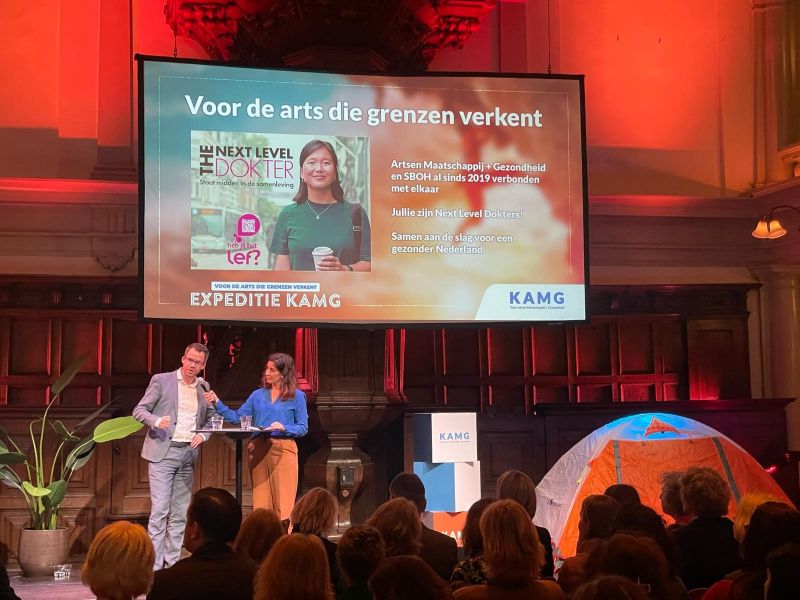 KAMG (@kamg_nl) on Twitter photo . <a href="/joasduister/">Joas Duister</a> van SBOH complimenteert artsen M+G met hun belangrijke bijdrage als Next Level Dokter midden in de samenleving aan een gezonder Nederland tijdens het congres van KAMG 'voor de arts die grenzen verkent'. #congresKAMG2024 #expeditieKAMG . <a href="/joasduister/">Joas Duister</a> van SBOH complimenteert artsen M+G met hun belangrijke bijdrage als Next Level Dokter midden in de samenleving aan een gezonder Nederland tijdens het congres van KAMG 'voor de arts die grenzen verkent'. #congresKAMG2024 #expeditieKAMG