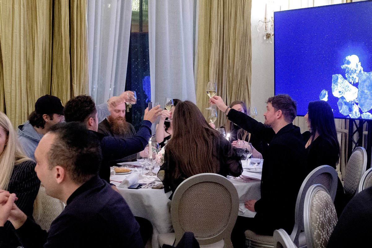 We would like to express our sincerest gratitude to all our guests for joining the dinner. We are pleased to meet each one of you.  

#salonalperderinbogaz #salonarchitects #neogenecollection #geographicaaldata #ai #datamorphosis #whitemass #bismuth