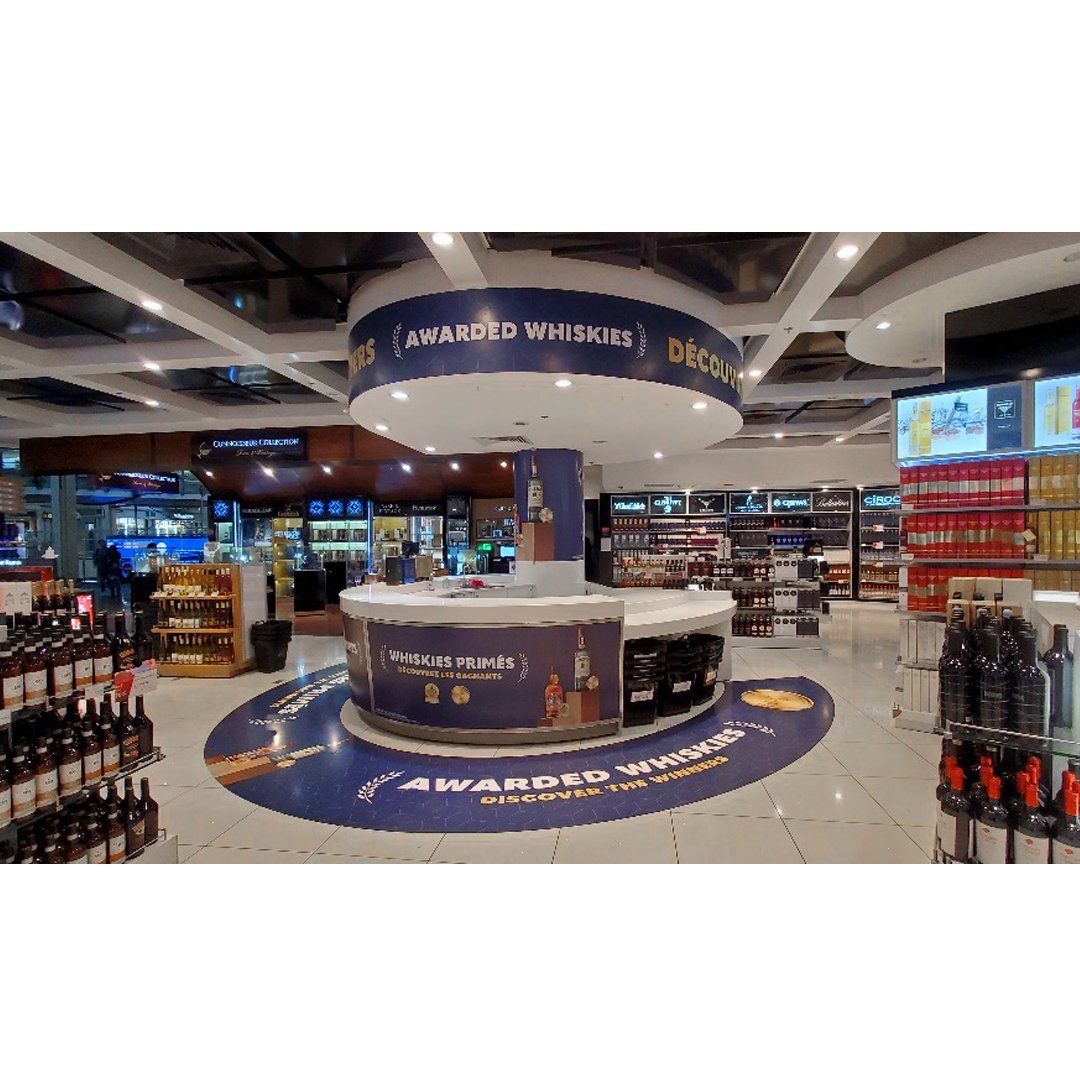 ColourShock's tweet photo. Whether you're sampling delicious foods or indulging in spectacular cocktails we can help you bring your brand to the forefront. Try wrapping your promotional space with eye catching graphics. We can help you that! #largeformatprinting #largeformat #vinylprint #decal #vinylwrap https://t.co/MV3cxccvZJ