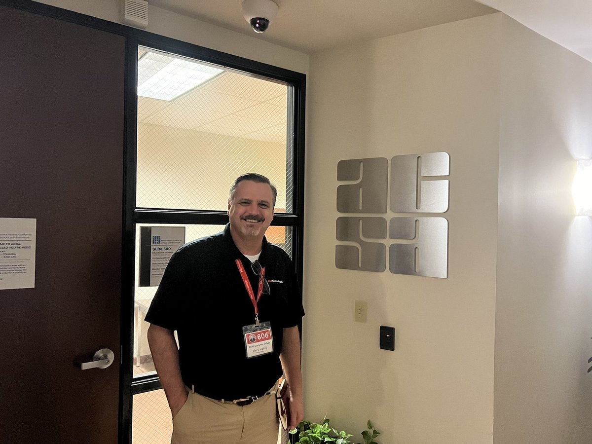 mhailey12's tweet image. @jeffreykubiak, a retired California school administrator &amp;amp; 25 yr educator, is ready to serve and support Northern California schools!  @ACSA_info  @806Technologies 

#806Technologies #Title1Crate #Plan4Learning #Translations #NeedsAssessment