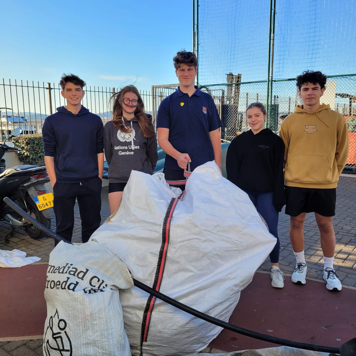 ENVIRONMENTAL OUTREACH Taking care of our environment is a top priority. As part of our outreach, members paid The Environmental Safety Group a visit earlier in the month. Additionaly, we volunteered in assisting a beach clean yesterday, organised by @NautilusGib