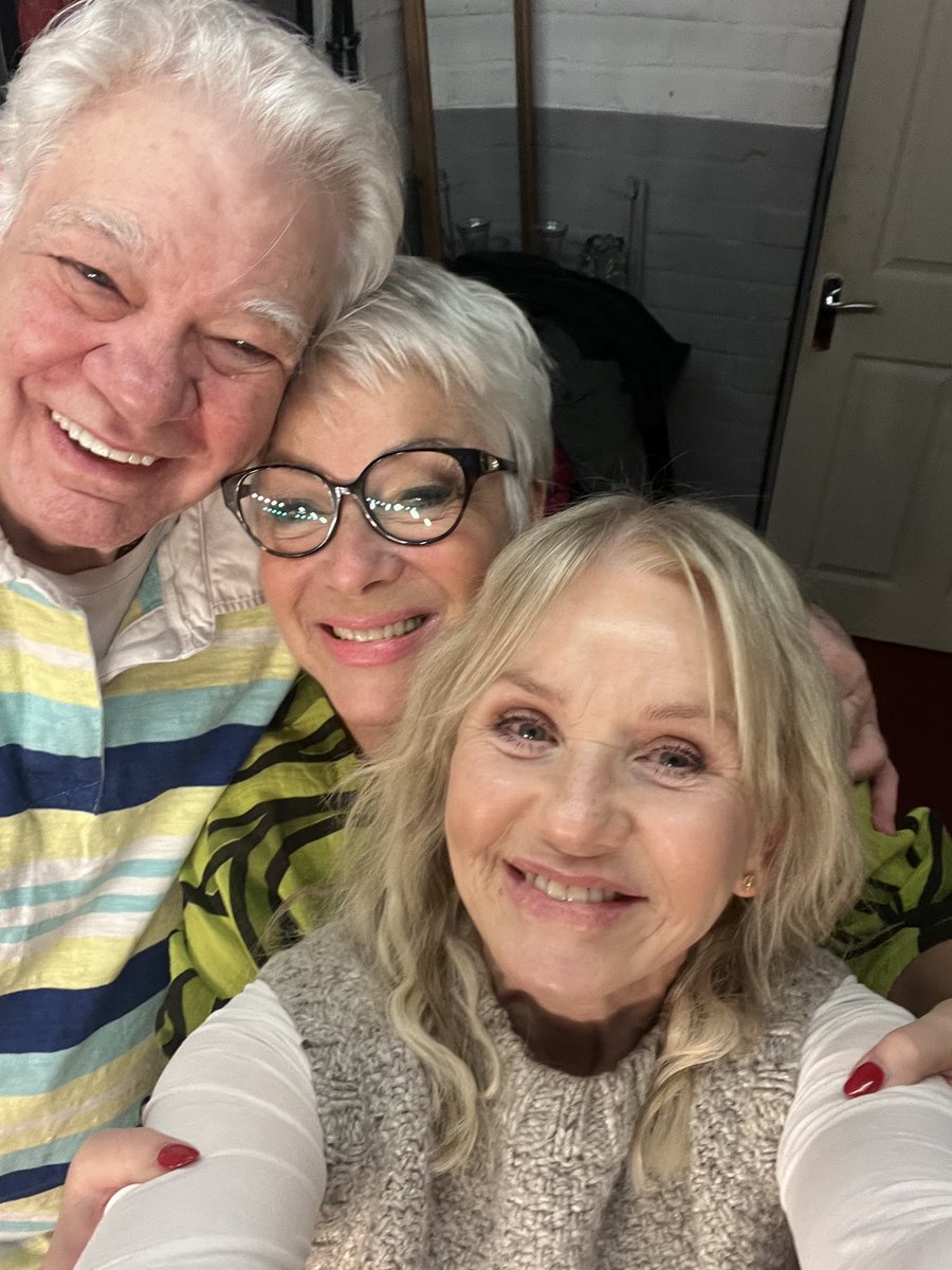 Watching these two beautiful legends knock it out the park in Jim Cartwright’s new play The Gap ⁦⁦@hopemilltheatre⁩ . Do whatever you can to get a ticket! It’s bloody brilliant!! ⁦⁦@RealDeniseWelch⁩ #matthewkelly.🙌🙌