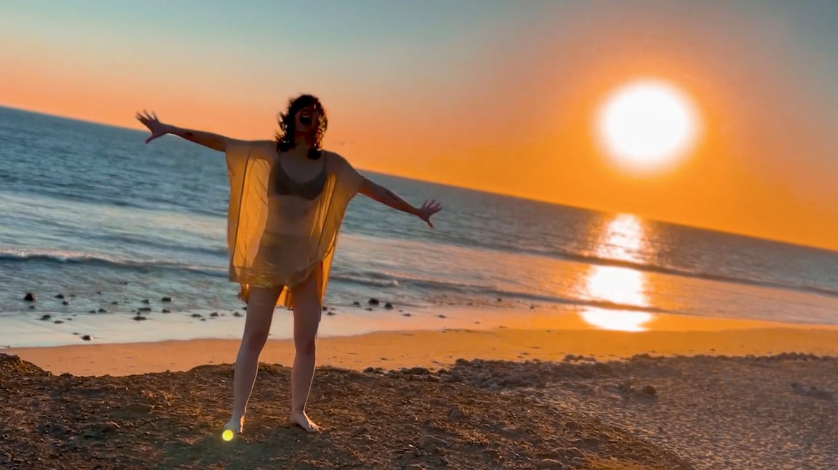 ClarkHELLSCREAM's tweet photo. After almost 4 years of rewrites...

@theindigosmusic is proud to release our OFFICIAL MUSIC VIDEO for our single Wanderer! 

Footage from: 
🏟️7 Cities
📷3 National/State Parks 
🌎States Ranging across 🌲 Midwest Forests to West Coast Shores! 🌊

📷:@yogawithalysa
#birdsarentreal https://t.co/sqqJosOn0a