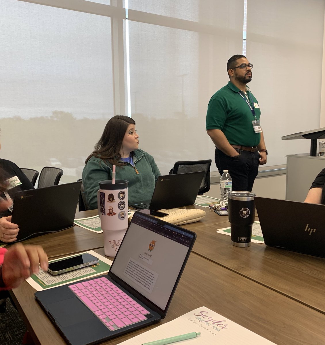 Great session of learning <a href="/curipodofficial/">Curipod</a> this morning from <a href="/TechySpivey/">Alex Spivey</a> Lots of cool features to get #studentengagement and the teacher can get help to develop the lessons using #AIforEdu tools! #leap4tech