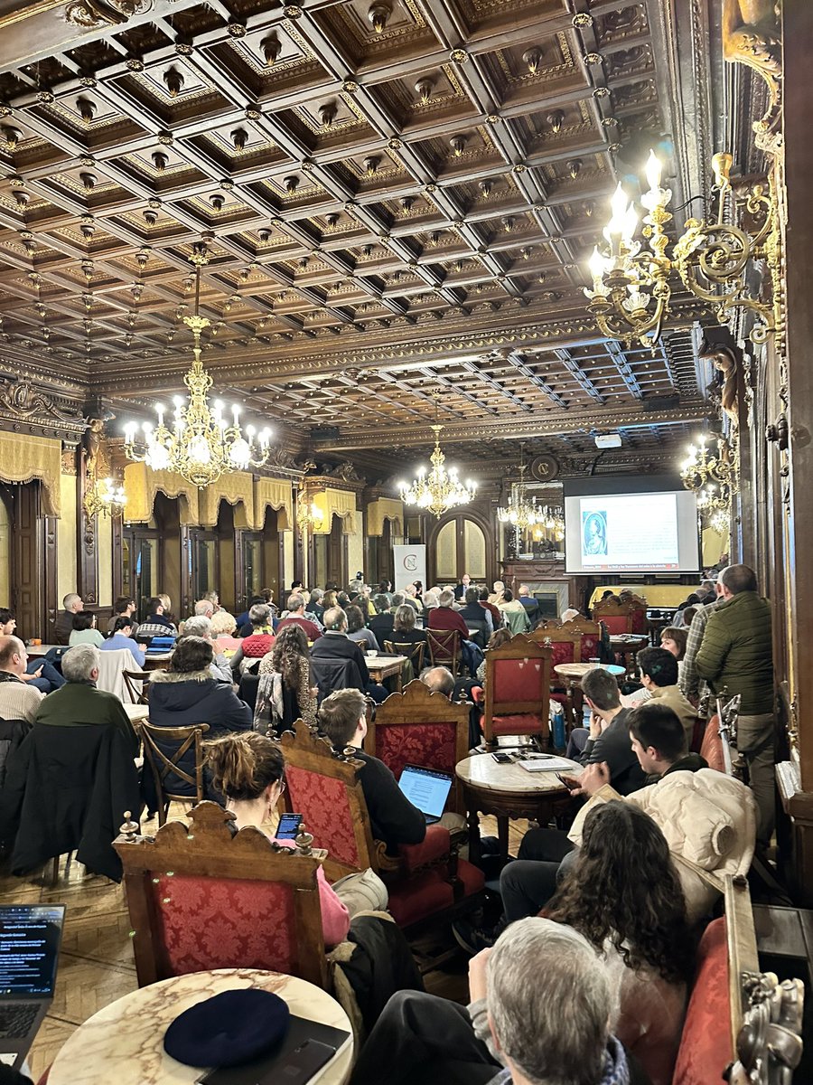 jcrecio's tweet photo. Javier Andreu de @unav nos habla de la mano de Irulegui, los #Vascones y la Lengua Vasconica en el Casino Principal. Formativa e interesante. #conocimiento #29Feb https://t.co/0J3u4SaqGb