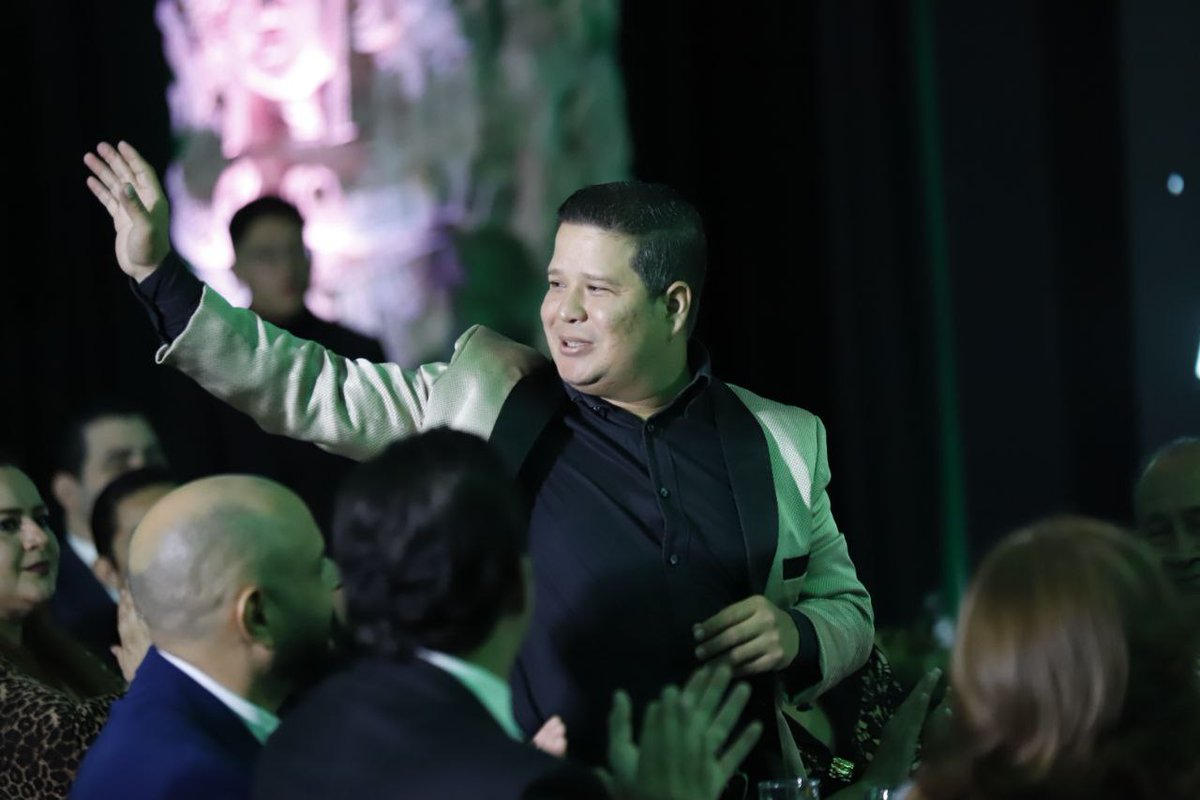 AlcaldiaDCHN's tweet photo. Durante 2023, el turismo fue el segundo rubro más importante del país, por ello, en la Ciudad de Buen Corazón nos honra haber sido sede de la vigésima entrega de los 'Premios Copán', un reconocimiento que se entrega a la excelencia turística.

El Distrito Central es un lugar de oportunidades para la inversión en el turismo y como parte de la visión del alcalde Jorge Aldana, apuntamos al desarrollo con el rescate del centro histórico, fomentando el arte y la cultura y creando espacios de esparcimiento para hacer de la capital un destino atractivo en nuestro país.
