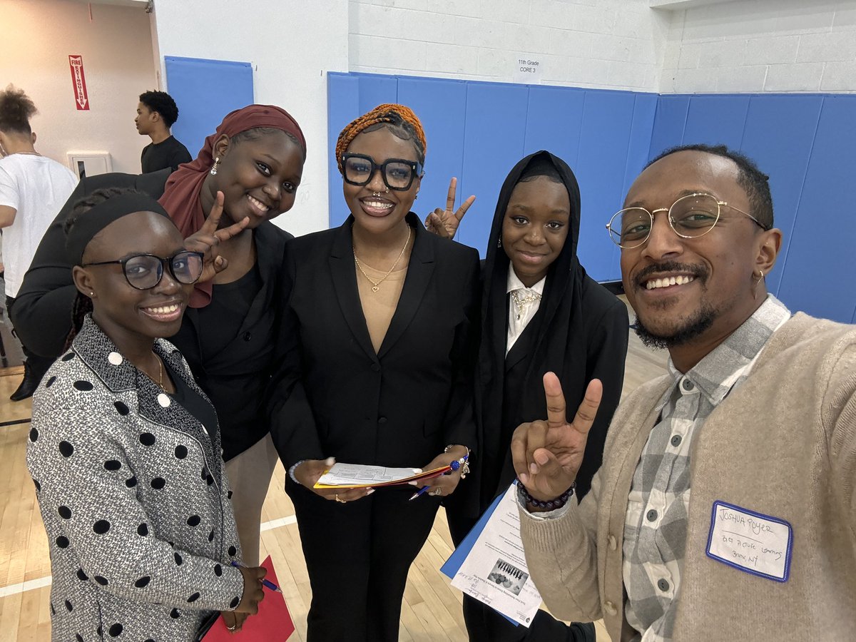 Joshua Poyer (@joshuapoyer) on Twitter photo Congrats <a href="/SBXCharter/">South Bronx Community Charter</a> on a successful 10th Grade Career Day. I had a great time engaging with your brilliant young people. Can’t wait to see what they do next! Congrats <a href="/SBXCharter/">South Bronx Community Charter</a> on a successful 10th Grade Career Day. I had a great time engaging with your brilliant young people. Can’t wait to see what they do next!