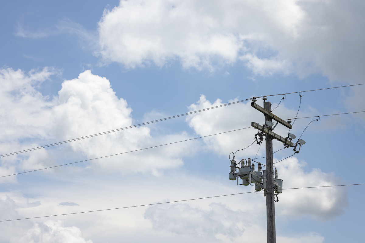 SEL_News's tweet image. New webinar: See how updates to SEL controls for #capacitorbanks improve switching functionality, simplify deployment, allow easy upgrades from temperature-based switching to current-based methods, and more. discover.selinc.com/l/885633/2024-… #distribution #wirelesstechnology