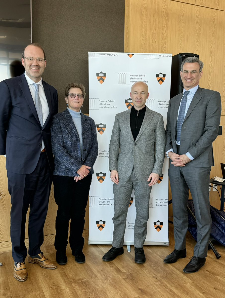 Great to host Peter Orszag, @Princeton Professor Helen Milner, & Cullen Hendrix of @PIIE today for a conversation at @PrincetonSPIA on the economy, globalization, backlash, & economic policies from both @POTUS and former President Trump.