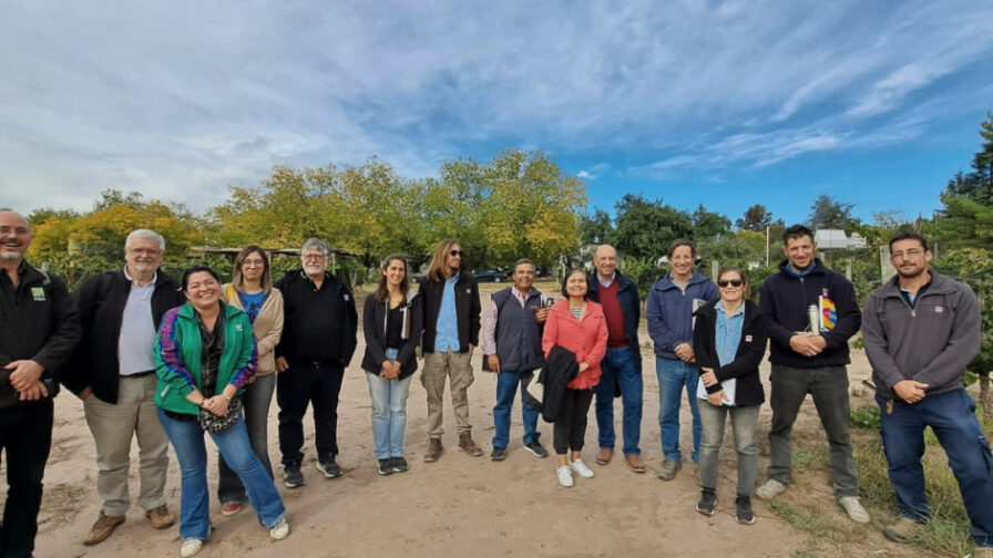 SEMINARIO HÍDRICO. Los trabajos del proyecto regional de Nuevas Tecnologías para el aumento de la eficiencia en la agricultura al 2030 serán presentados en el Simposio Internacional “Innovaciones para la gestión eficiente del agua en la Agricultura en ALC”
radioagricultura.cl/podcast/gestio…