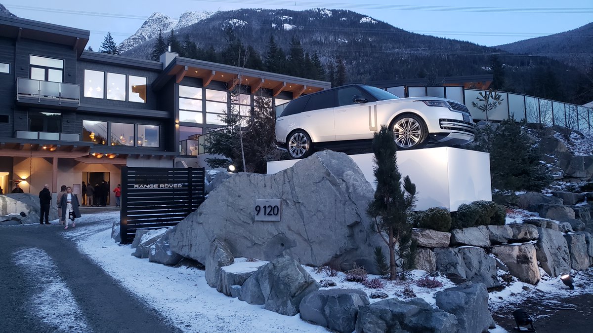 Encore Canada tweet media