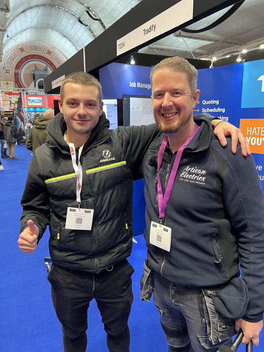 ArtElectrics's tweet image. SPARKIES UNITE ⚡️

What an amazing day at Elex 2024, I met some great people and some fellow influencers who you may know. 👀 Make sure to check out everyone’s channels as they provide great and valuable content to all sparkies and trades around the world 🌍😎

#sparkies #elex