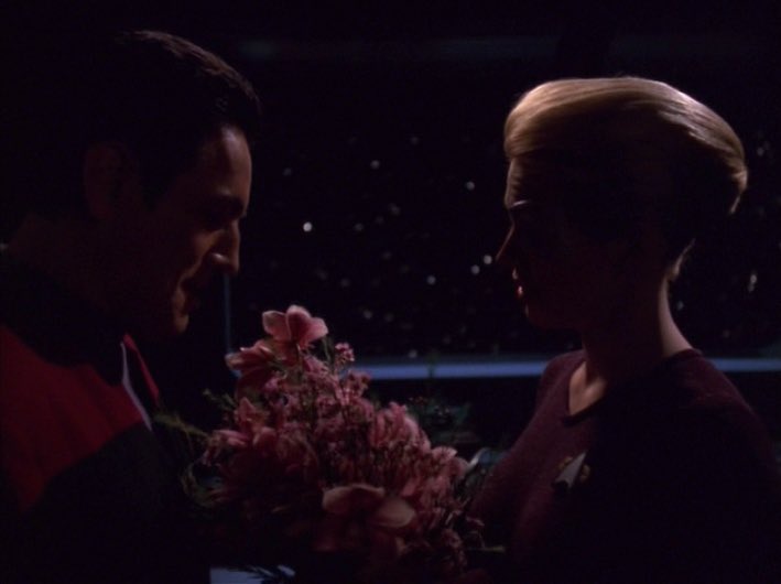 Katie_Classique's tweet photo. #SecretTreks Day 29: Private
“Would a quiet dinner be an appropriate 4th date?”
“I believe it would be an appropriate 5th date.”
“I’m willing to skip ahead if you are.”
Chakotay and Seven’s short lived private dinner in #StarTrekVoyager “Endgame” 🤭 https://t.co/eva2VUxbXC
