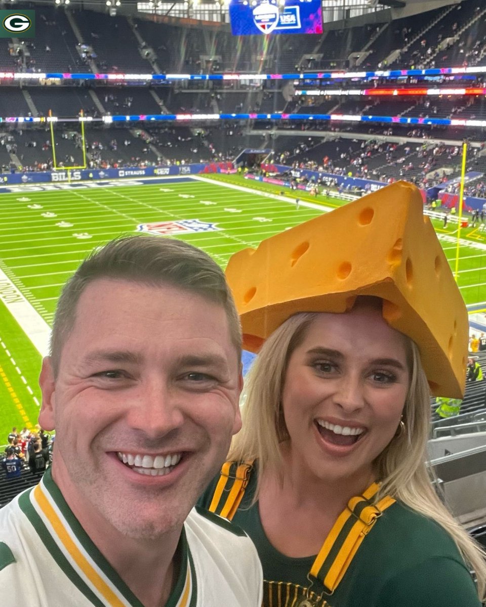 #Packers fans are EVERYWHERE! 💚💛

Congratulations to Dan Hanbridge on being the Packers finalist for the @NFL International Fan of the Year!

#GoPackGo 