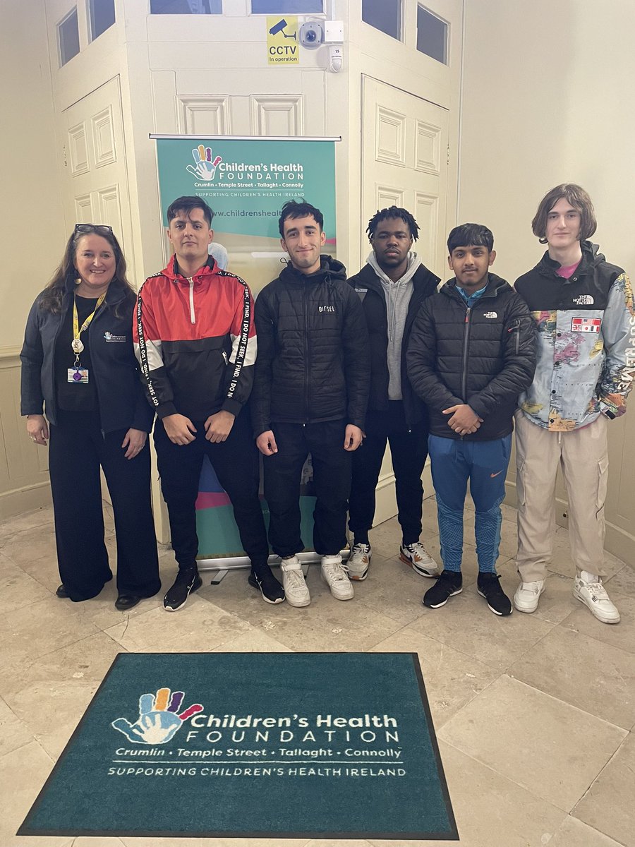This afternoon our LCA 1 students visited @TempleStreetHos to deliver money raised during their Leisure & Recreation Task. The group organised a sponsored walk in December in aid of Temple Street Hospital #youthreachtransitioncentre #youthreach #templestreethospital