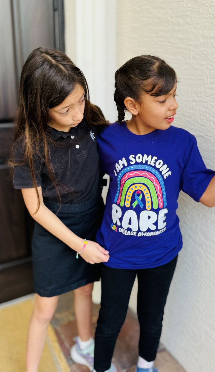 VickyAArteaga's tweet image. HOY 29 de febrero
#DíaMundialDeLasEnfermedadesRaras.
Un día para visibilizar y crear conciencia sobre las +10.000 #EnfermedadesRaras que, por separado, afectan a “pocos” por dificultades en diagnóstico y tratamiento pero en su conjunto a +300.000.000 en el 🌍 mi hija con #syngap1