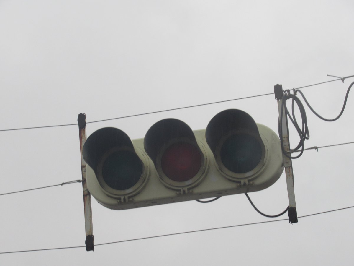 昨日の撮り信 愛媛県松山市にある、日本信号製樹脂丸型のGRG変則