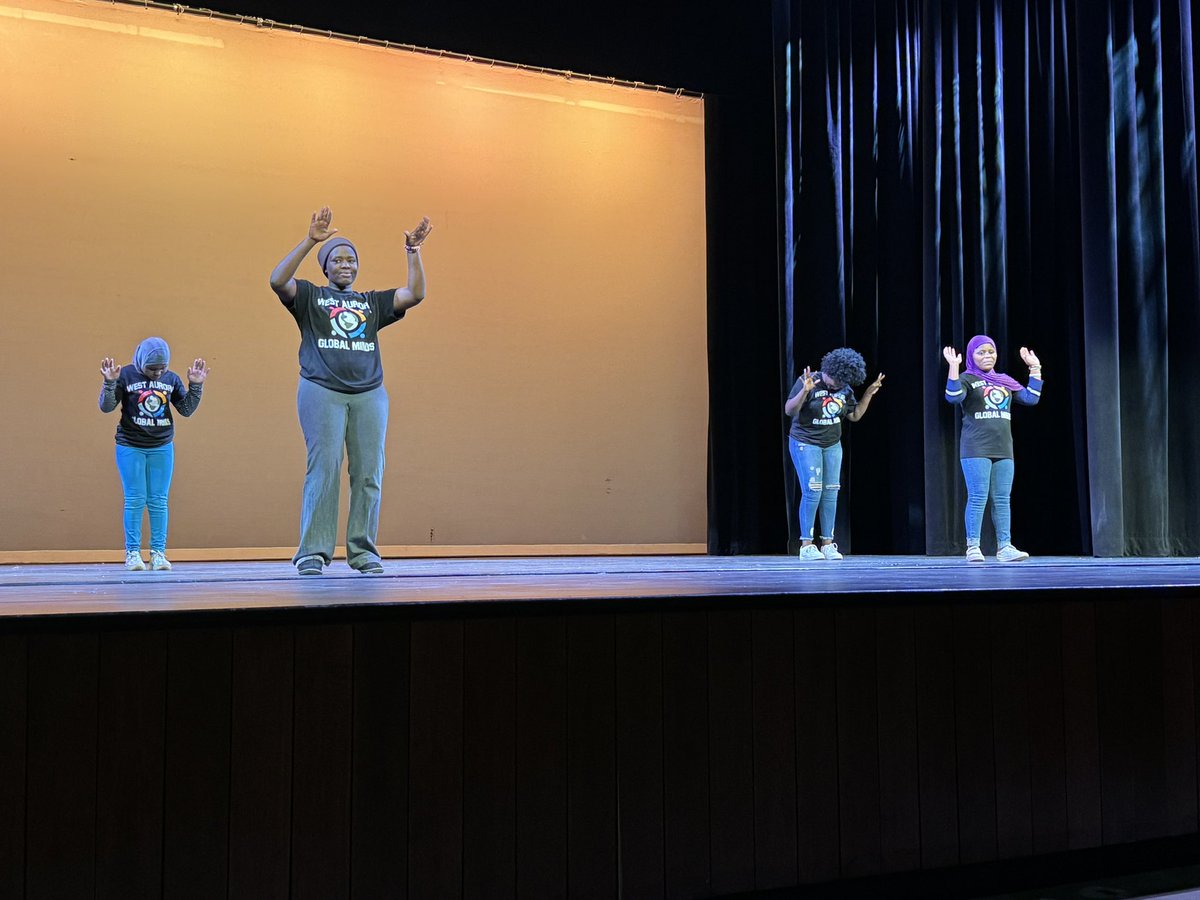 West Aurora 129 World Languages tweet media