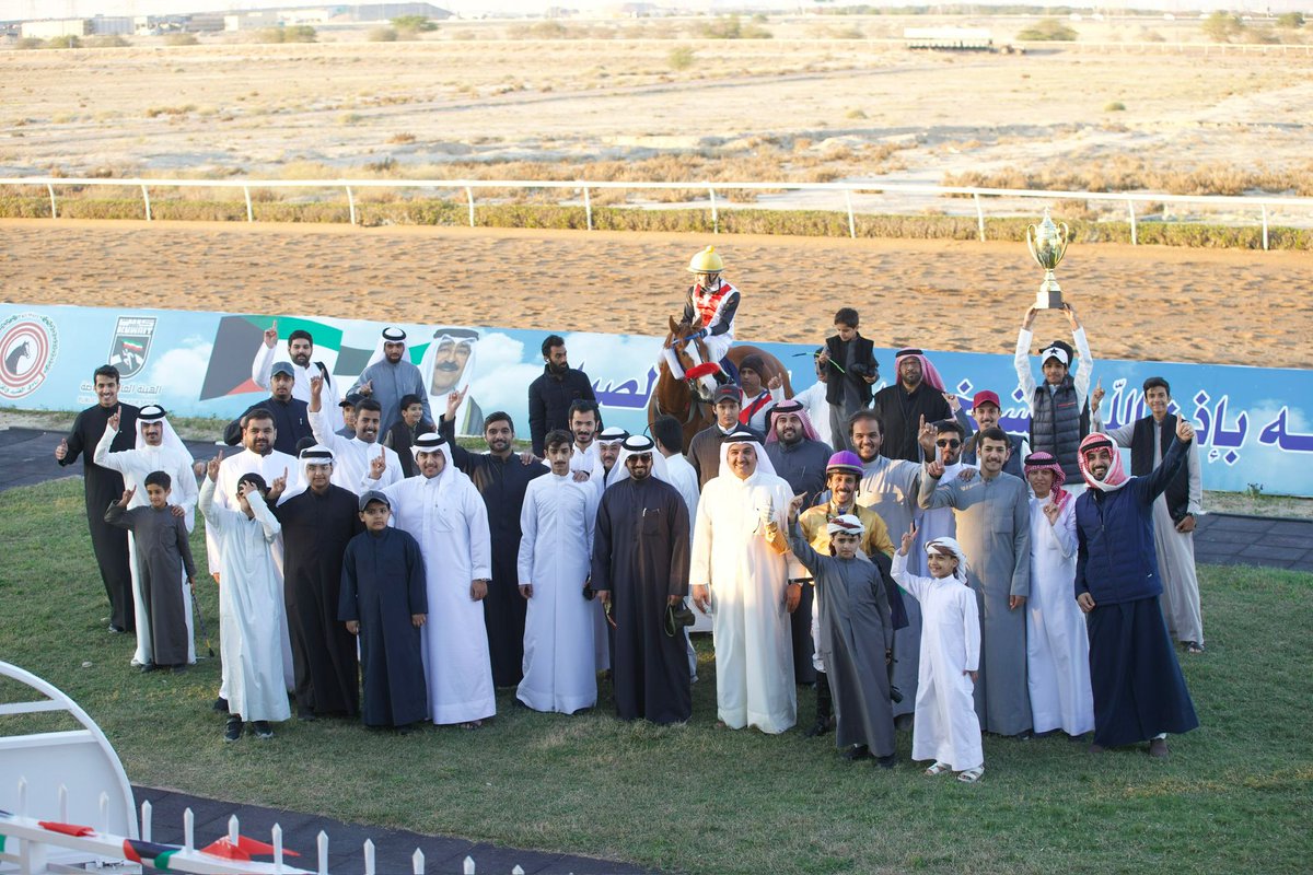 horseracekw's tweet photo. الشوط السادس : C1
المسافة/1200م /الوقت المسجل : 1,16,91
الجواد / خيرالله
أسطبل / الشمالي
المدرب / سعد حمود الشمالي
الخيال / فيليب https://t.co/c1auLbhWeg