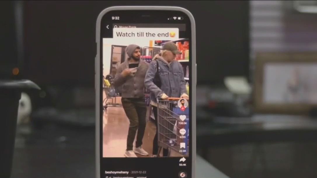 Thousands of parents sue TikTok over harm caused to children fox32chicago.com/video/1418653?…