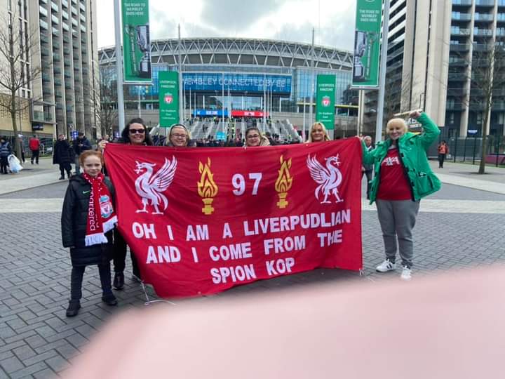 Another great photo of one of our banners outside Wembley Stadium. ❤️❤️❤️❤️ #lfcbanners #JFT97 YNWA