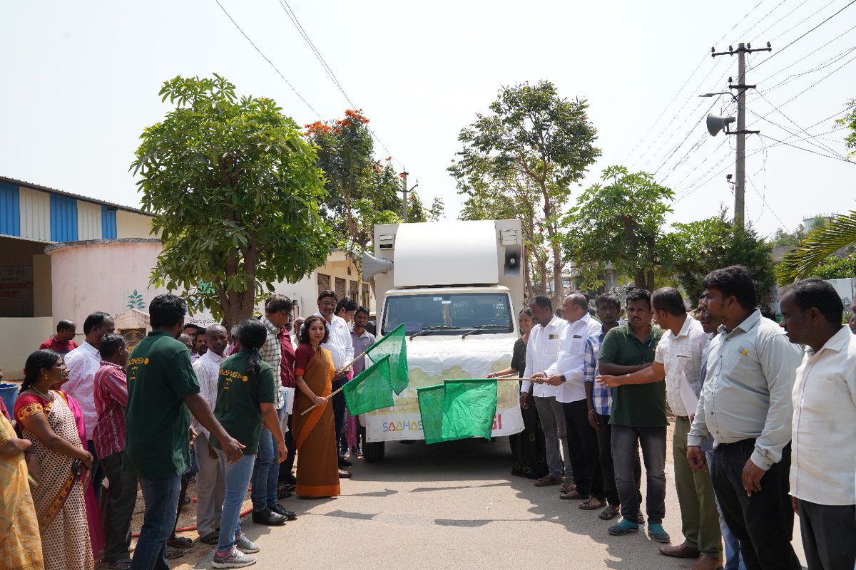 Cgi NGO donated shredding machine, launched the sanitation awareness mobile vehicle at irkode gp @AcSiddipet @Collector_SDPT @PonnamLoksabha @seethakkaMLA