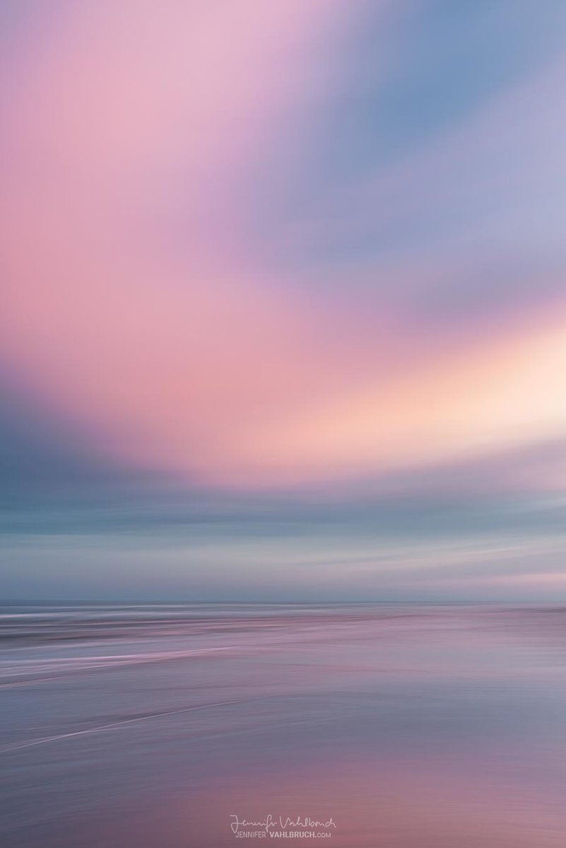 Gm
Capturing a moment that radiates pure calm &gentleness - this sunset captures the endless expanse of the sea
Gentle waves turn into delicate lines, while the sky appears in the most beautiful shades of pink, lavender, &blue
It's as if the ocean is gently swaying in slow motion