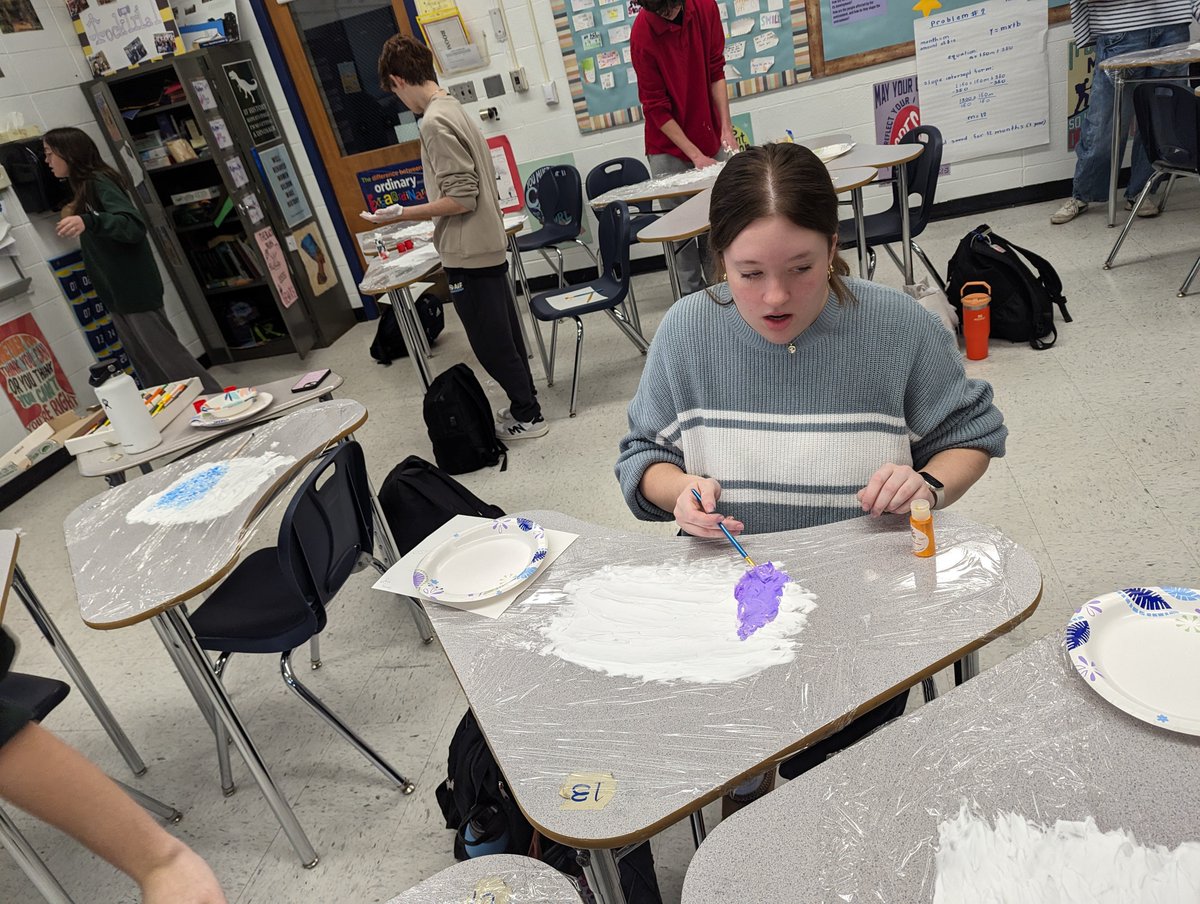 APAH recreating... or at least trying to recreate some masterpieces. #shavingcreamart #peqpantherpride
<a href="/pthsnation/">Pequannock Township High School</a>
@RichHayzler
<a href="/MichaelPortas/">Michael Portas</a>