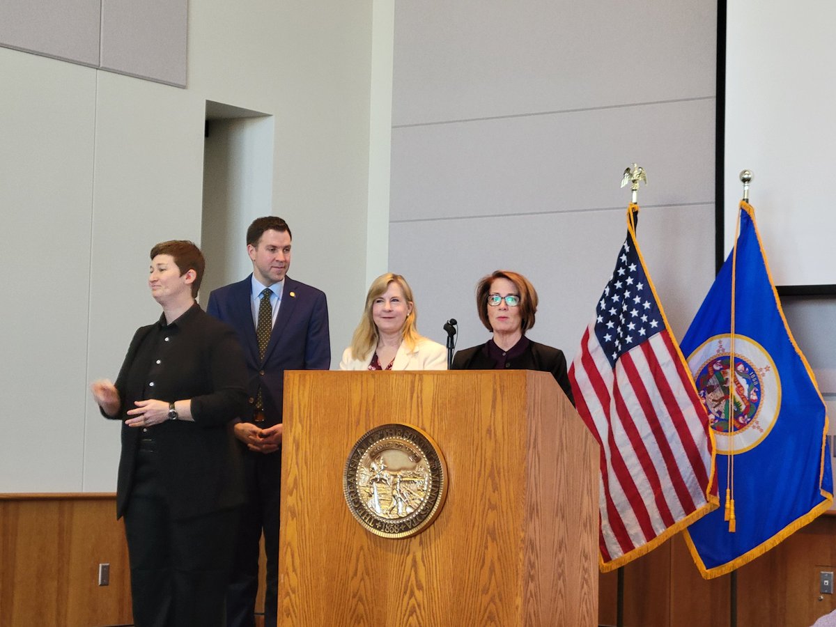 Senate Majority Leader @epmurphymn says today is a 'good news day' re: the report projecting a $3.7B budget surplus. She says the DFL will continue to focus on childcare, healthcare, schools, workforce, broadband, housing & more. #mnleg