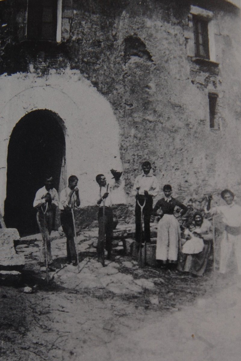 MColomenca's tweet image. 🗺️Què ens queda de la Santa Coloma Rural? Consulta totes les edificacions agrícoles de la ciutat que queden en peus en aquest mapa interactiu⬇️

uploads.knightlab.com/storymapjs/a86…