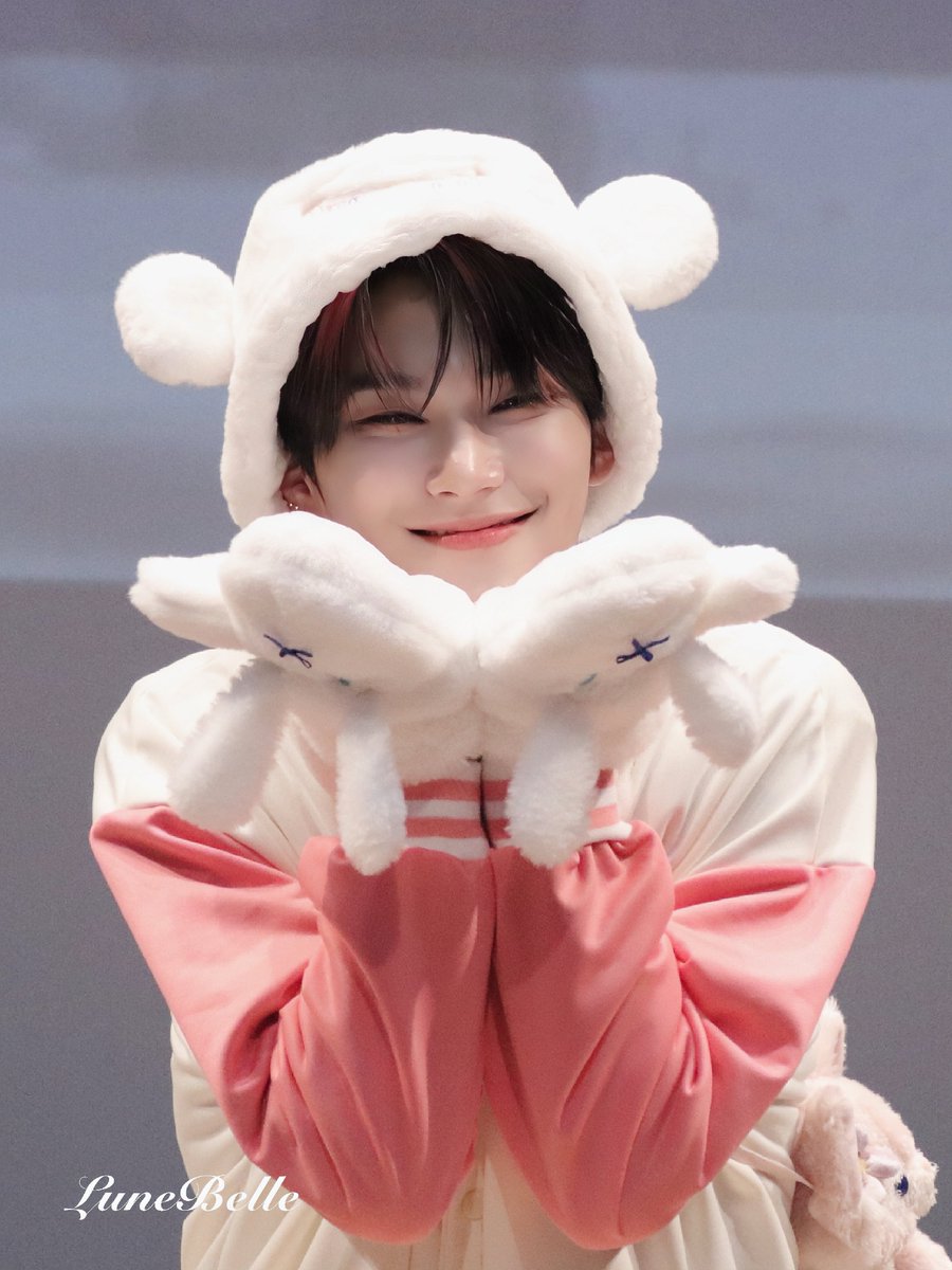 Lunebelle___'s tweet image. 생일축하해🎂💐

#박한빈 #PARKHANBIN
#MarchBloomsWithHanbin
#사계절_빛나는_한빈이_생축