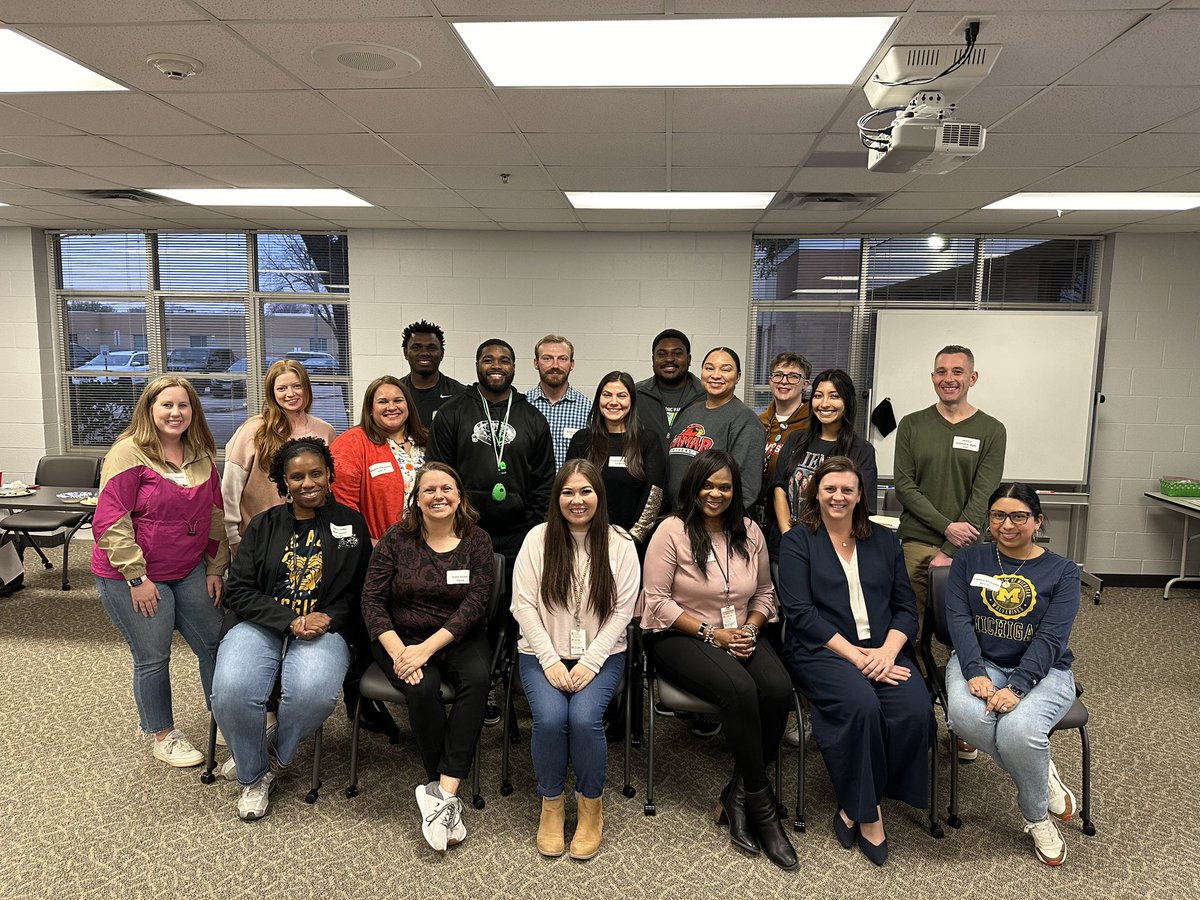 I appreciate the opportunity to work with and learn from <a href="/CFBISD/">Carrollton-Farmers Branch ISD</a> AAA (Aspiring Administrator Academy). #growyourown <a href="/susanmachayo/">Susan Machayo</a> #AdministratorsMatter