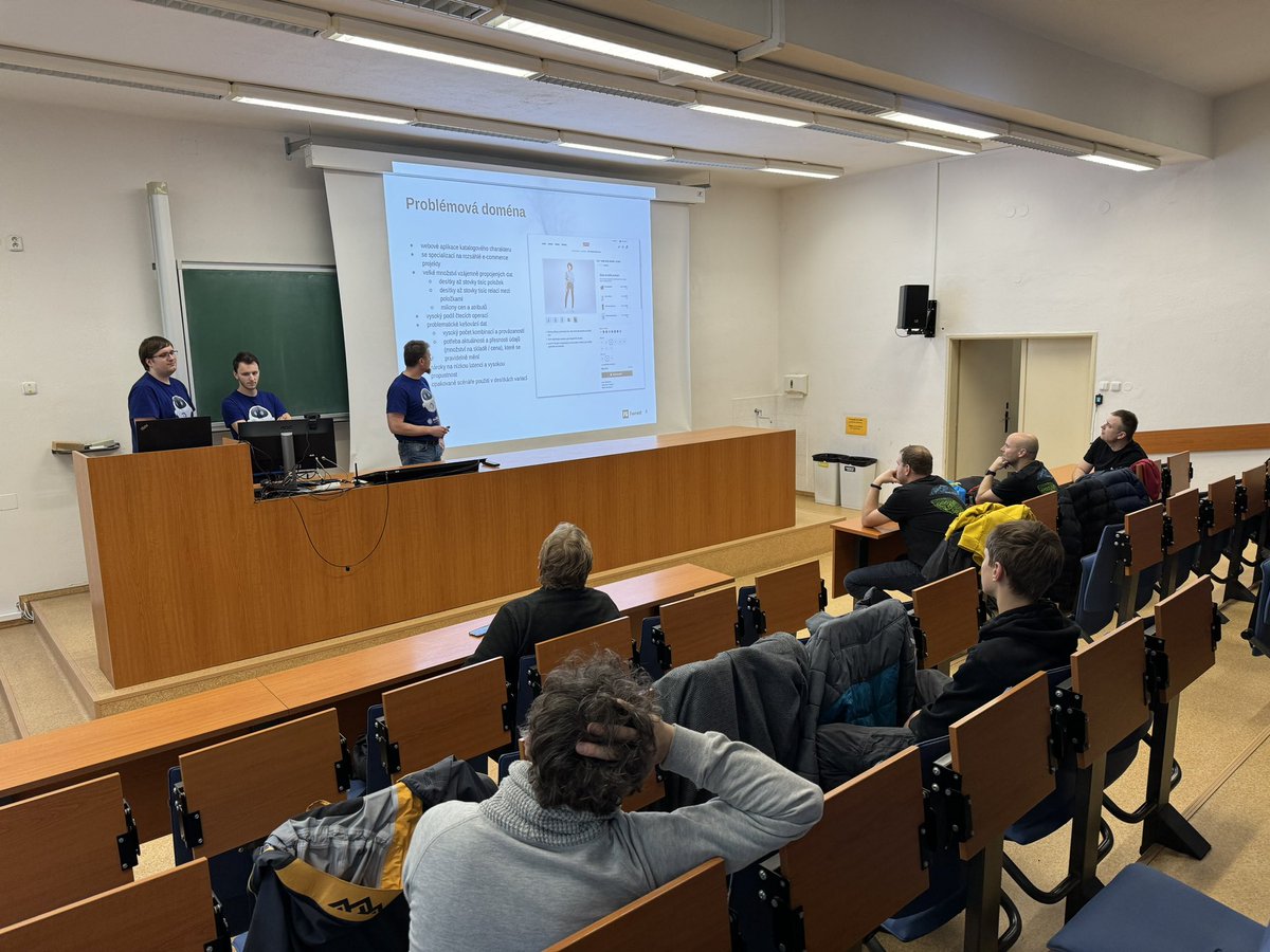 Právě začínáme s <a href="/novoj/">Jan Novotný 🇺🇦</a> a spol z <a href="/Forresti/">FG Forrest</a> o <a href="/evitadb_io/">evitaDB</a>.