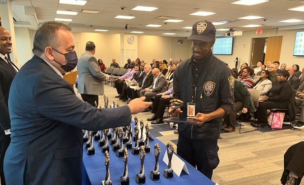 Transit agency leadership must make a real and concerted effort to take the mental health and overall wellness of frontline workers more seriously, from TRB, <a href="/FoursquareITP/">Foursquare ITP</a>, and <a href="/RutgersU/">Rutgers University</a>.

ow.ly/fRjZ50QJpf0