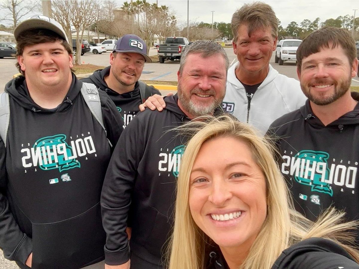 FinsBaseball's tweet photo. Your Varsity Dolphins Baseball team is headed to Birmingham to compete in the Perfect Game High School Showdown!! We play Pickens County out of Georgia in game 1 tonight at 8pm!! #OpeningDayMindset #PlayInMay 🐬⚾️💥 https://t.co/v6lzToW655
