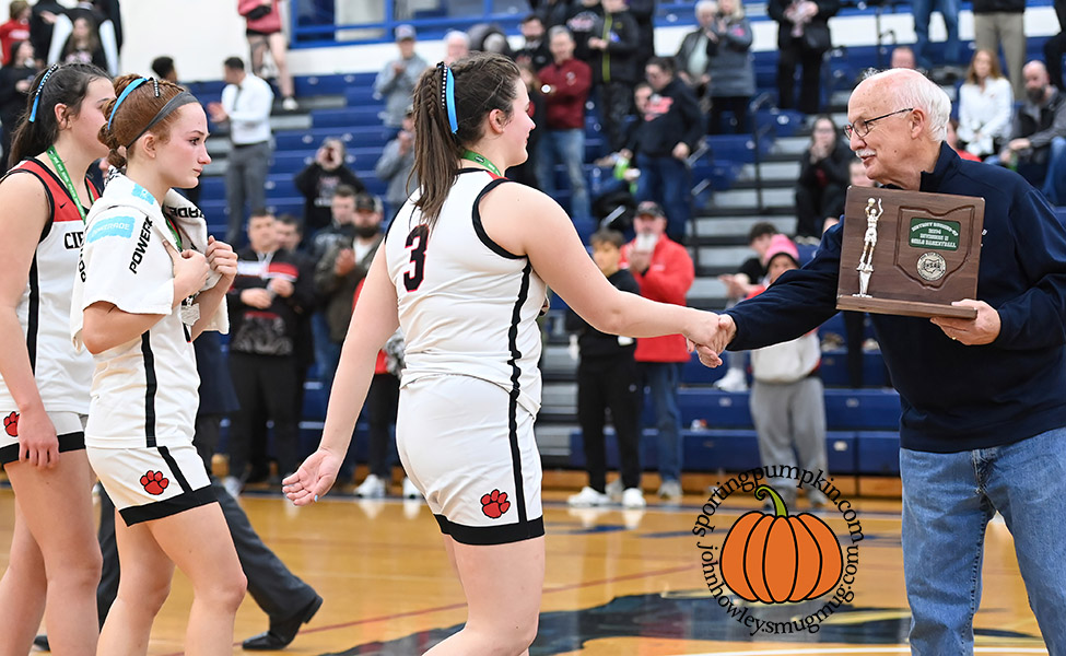 On to the district finals for @LadyVikeHoops and @CvilleTigersBB sees its season come to an end - read more about it, plus get caught up on the all-league teams: sportingpumpkin.com