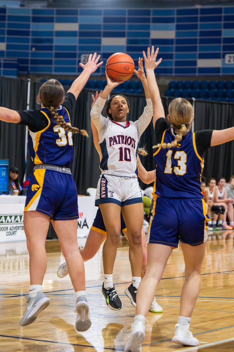 Congrat's to <a href="/THSLadyPats/">Jim Page</a>  Senior Layla Scott...what an amazing HS career. A lot was asked of you this season and you delivered with grace and dignity...well done #10!!

And..you were Sooooo fun to photograph!

 <a href="/Lay_la7655/">Layla Scott</a> <a href="/GoTrumanPats/">Bobby McCutcheon</a> <a href="/AlthausEJC/">Bill Althaus</a>