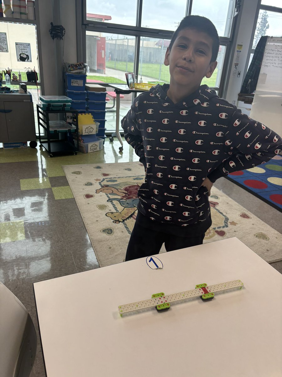 APanedaDLC's tweet image. Our robotics team is constructing a launch pad using baseplates and pins #GoPumas @northranchito 🐾 #RoboticsRocks