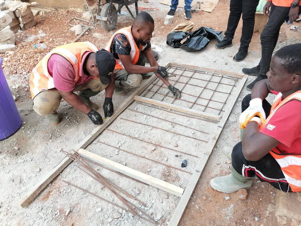 SDGLocalAction's tweet photo. #Kumasi city has built 11 toilets and 2 bathrooms for six houses in Moshie Zongo as part of the pilot phase of the “Kumasi revolving fund sanitation project.”
The project aims to construct 915 toilets in total.
Read more https://t.co/6mu9uFpQE7
#Sanitationsolution https://t.co/kYtW931tzW