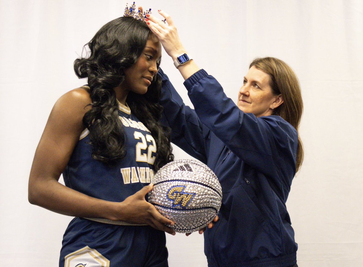 Maéva ( Éva) tweet media