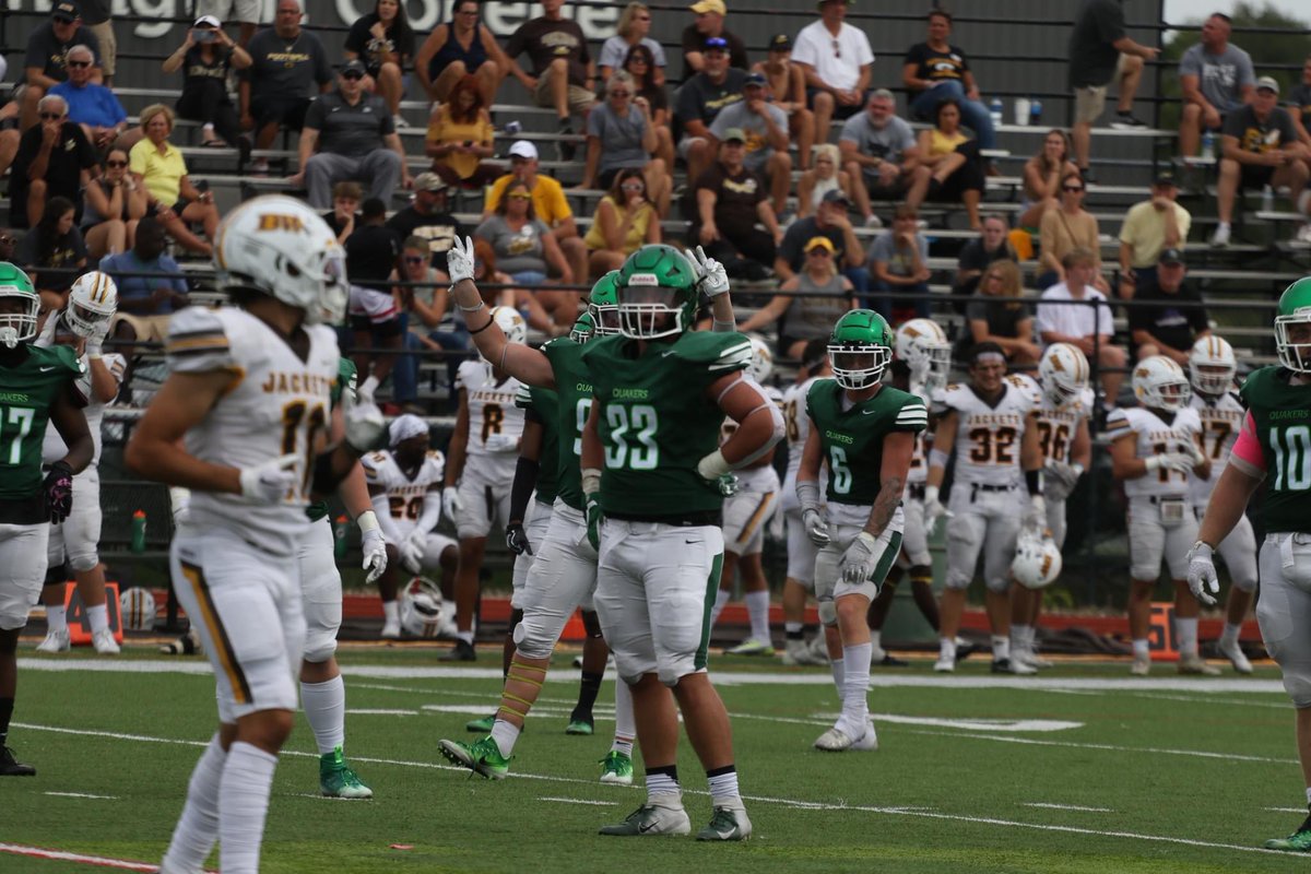 DubC_Football's tweet photo. 🚨Why Wilmington - Alumni Update🚨

- Trafford Dunn (23’)
- Inside Sales Consultant Charlotte Hornets
- 3x Academic All-OAC
- 2022 Captain 
- Field Experience at SBLIV, SBLVI, SBLVII
- Co-President of WC Sports Club

#GoGreen #HandsOnLearning https://t.co/9V35YGJlKE
