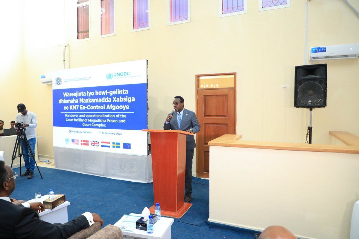 SulaymanMohamud's tweet photo. Joined Prime Minister @HamzaAbdiBarre at today’s inauguration of the new court facility in the Mogadishu Prison and Court Complex. This marks a significant milestone in strengthening our judiciary system and ensuring accessible justice for all. #JusticeForAll https://t.co/Gz3ffLjZhS
