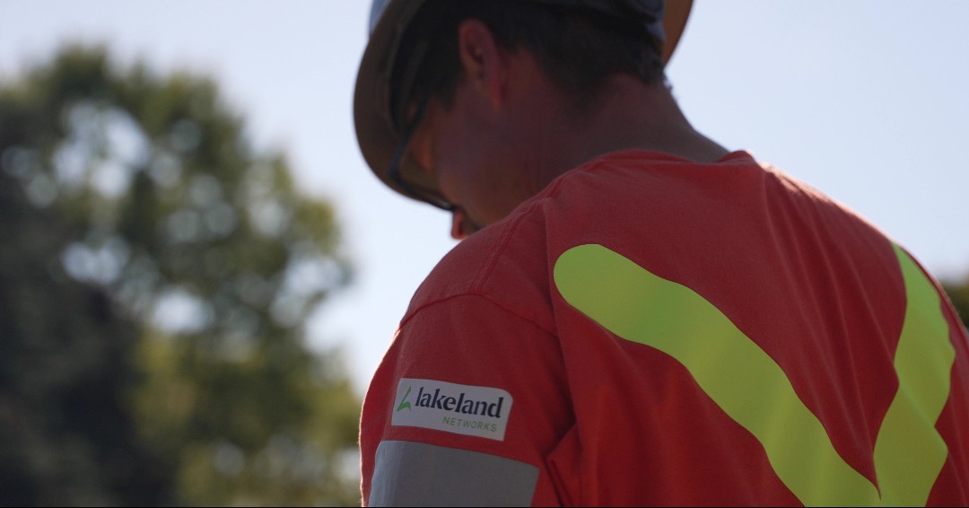LakelandNetwork's tweet photo. Reliable support means never facing tech troubles alone. Our dedicated team at Lakeland Networks works tirelessly to ensure your business stays connected, day and night. #TechSupport https://t.co/reSOrE4ebi https://t.co/Nyu4RV7XwS