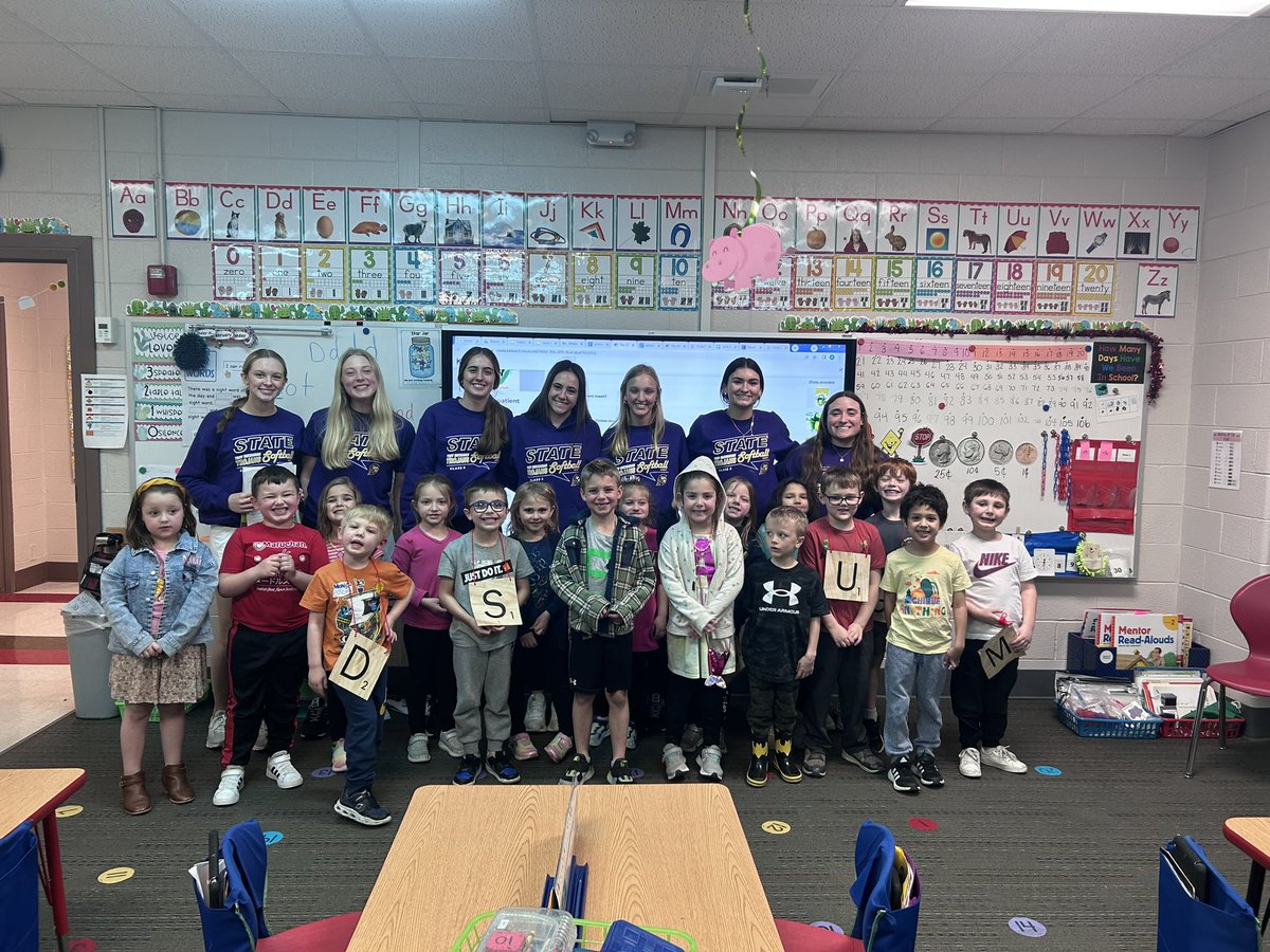 Some of ours softball players got the pleasure to read to Claude Brown students! Our players enjoy it just as much as the students! Thank you Claude Brown for having them. #WhoIsWilling