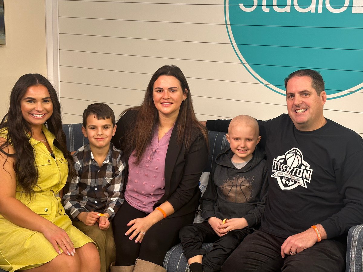 Today on Studio10, we’re learning all about a 🏀 event coming up in Tiverton on April 6 Proceeds from the game go to benefit Liam as he fights cancer 💪🏽 
Info can be found by tuning in to Studio10 today at 12:30pm or by reaching out to Sam Turcotte (401) 835-5012 

#rhodeisland